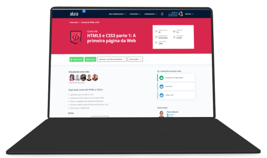 Tela de notebook aberta na página do curso HTML e CSS na alura.